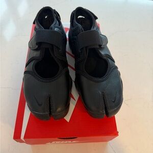 Nike Women’s Air Rift